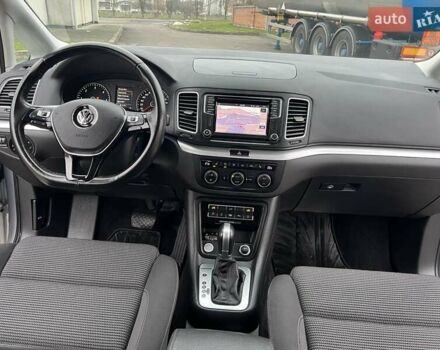 Сірий Фольксваген Шаран, об'ємом двигуна 1.97 л та пробігом 66 тис. км за 29000 $, фото 32 на Automoto.ua