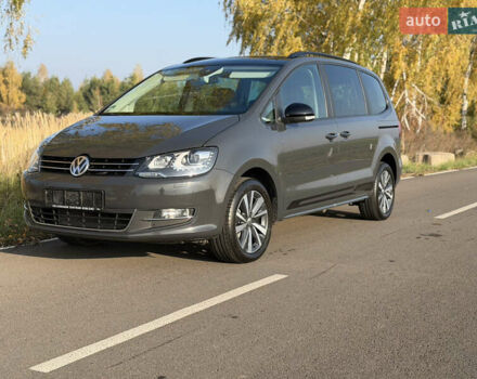 Серый Фольксваген Шаран, объемом двигателя 2 л и пробегом 225 тыс. км за 23800 $, фото 8 на Automoto.ua