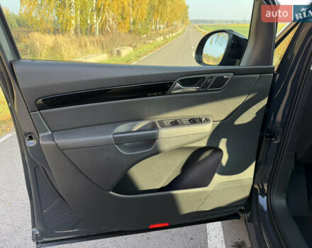 Серый Фольксваген Шаран, объемом двигателя 2 л и пробегом 225 тыс. км за 23800 $, фото 22 на Automoto.ua