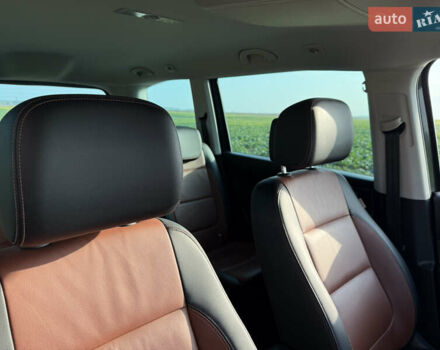 Серый Фольксваген Шаран, объемом двигателя 2 л и пробегом 225 тыс. км за 23800 $, фото 51 на Automoto.ua