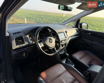 Серый Фольксваген Шаран, объемом двигателя 2 л и пробегом 225 тыс. км за 23800 $, фото 21 на Automoto.ua