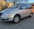 Сірий Фольксваген Шаран, об'ємом двигуна 0 л та пробігом 215 тис. км за 4800 $, фото 1 на Automoto.ua