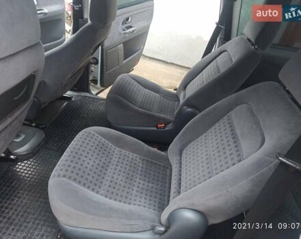 Серый Фольксваген Шаран, объемом двигателя 1.9 л и пробегом 360 тыс. км за 4500 $, фото 9 на Automoto.ua