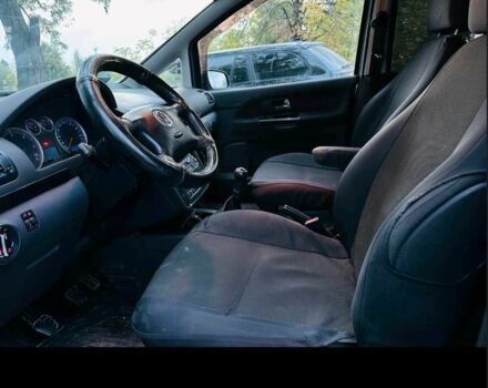 Серый Фольксваген Шаран, объемом двигателя 1.9 л и пробегом 300 тыс. км за 2383 $, фото 4 на Automoto.ua