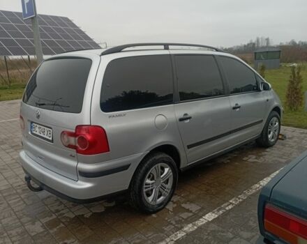 Серый Фольксваген Шаран, объемом двигателя 1.9 л и пробегом 386 тыс. км за 5200 $, фото 1 на Automoto.ua