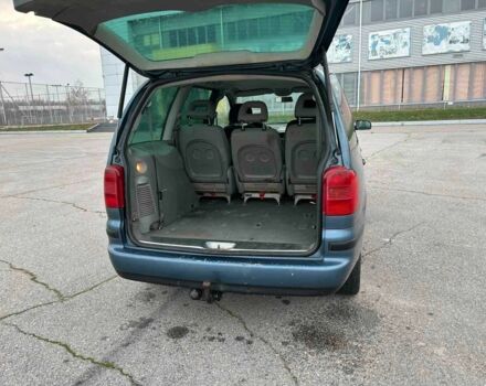 Серый Фольксваген Шаран, объемом двигателя 1.9 л и пробегом 300 тыс. км за 2800 $, фото 4 на Automoto.ua