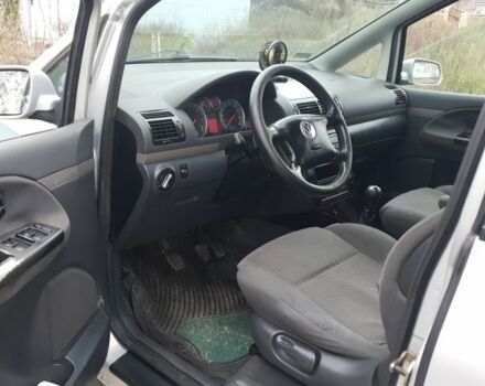 Серый Фольксваген Шаран, объемом двигателя 0 л и пробегом 333 тыс. км за 2500 $, фото 7 на Automoto.ua