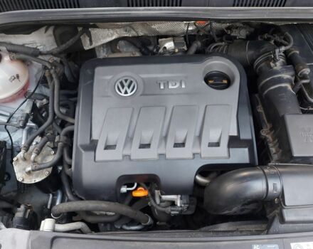 Серый Фольксваген Шаран, объемом двигателя 2 л и пробегом 205 тыс. км за 8118 $, фото 5 на Automoto.ua