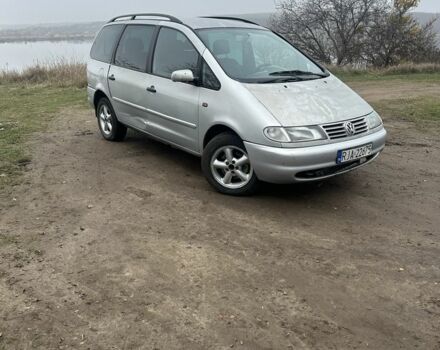 Сірий Фольксваген Шаран, об'ємом двигуна 1.9 л та пробігом 321 тис. км за 1250 $, фото 1 на Automoto.ua