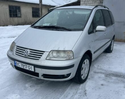 Серый Фольксваген Шаран, объемом двигателя 1.9 л и пробегом 400 тыс. км за 3800 $, фото 1 на Automoto.ua