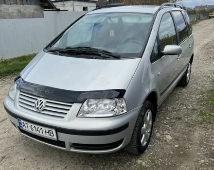 Серый Фольксваген Шаран, объемом двигателя 1.9 л и пробегом 290 тыс. км за 3700 $, фото 1 на Automoto.ua