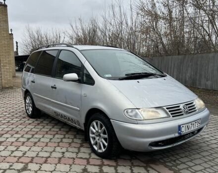 Серый Фольксваген Шаран, объемом двигателя 1.9 л и пробегом 410 тыс. км за 2200 $, фото 1 на Automoto.ua