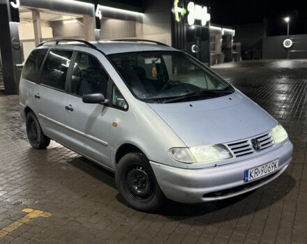 Сірий Фольксваген Шаран, об'ємом двигуна 1.9 л та пробігом 343 тис. км за 1400 $, фото 1 на Automoto.ua