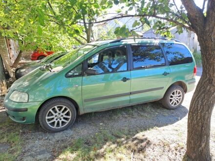 Фольксваген Шаран 2000 в Чернигове на Automoto.ua Серый Фольксваген Шаран, объемом двигателя 1.9 л и пробегом 400 тыс. км за 1500 $, фото 1 на Automoto.ua