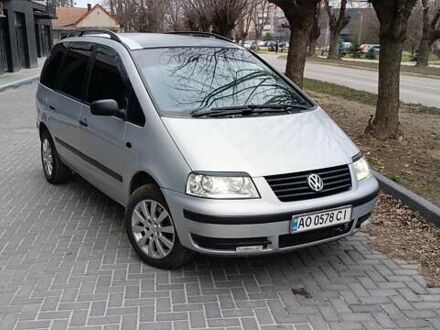 Фольксваген Шаран 2001 в Ужгороде на Automoto.ua Серый Фольксваген Шаран, объемом двигателя 1.9 л и пробегом 409 тыс. км за 4200 $, фото 1 на Automoto.ua