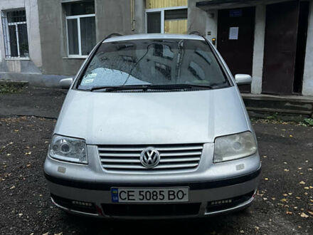 Серый Фольксваген Шаран, объемом двигателя 1.9 л и пробегом 341 тыс. км за 3300 $, фото 1 на Automoto.ua