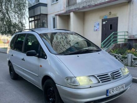 Фольксваген Шаран 2002 у Харкові на Automoto.ua Сірий Фольксваген Шаран, об'ємом двигуна 1.9 л та пробігом 262 тис. км за 2000 $, фото 1 на Automoto.ua