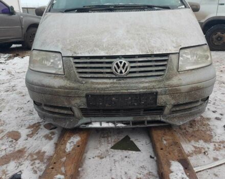 Серый Фольксваген Шаран, объемом двигателя 1.9 л и пробегом 238 тыс. км за 1600 $, фото 1 на Automoto.ua