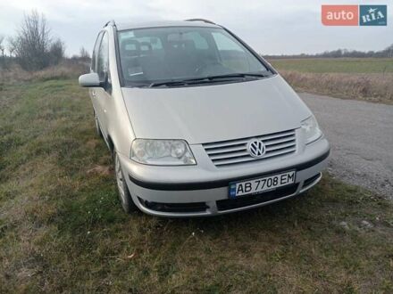 Фольксваген Шаран 2002 в Виннице на Automoto.ua Серый Фольксваген Шаран, объемом двигателя 1.8 л и пробегом 178 тыс. км за 5500 $, фото 1 на Automoto.ua
