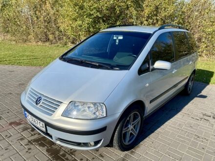Фольксваген Шаран 2002 в Нововолынск на Automoto.ua Серый Фольксваген Шаран, объемом двигателя 1.9 л и пробегом 330 тыс. км за 4500 $, фото 1 на Automoto.ua