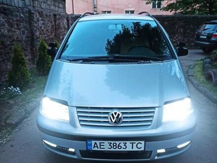 Сірий Фольксваген Шаран, об'ємом двигуна 1.9 л та пробігом 319 тис. км за 6000 $, фото 1 на Automoto.ua