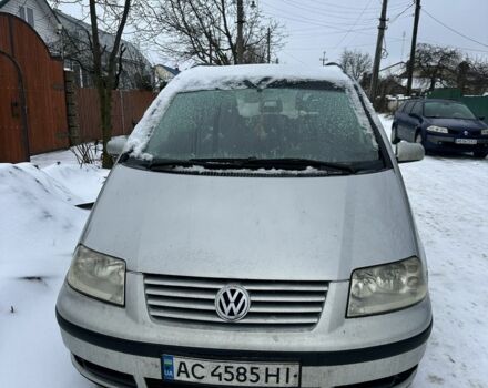 Серый Фольксваген Шаран, объемом двигателя 1.9 л и пробегом 240 тыс. км за 3500 $, фото 1 на Automoto.ua