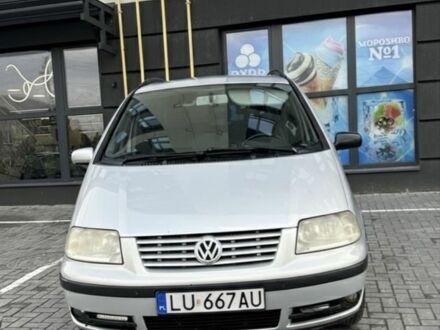 Сірий Фольксваген Шаран, об'ємом двигуна 1.9 л та пробігом 380 тис. км за 2299 $, фото 1 на Automoto.ua