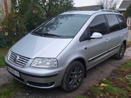 Фольксваген Шаран 2004 в Калиновке на Automoto.ua Серый Фольксваген Шаран, объемом двигателя 1.9 л и пробегом 336 тыс. км за 7550 $, фото 1 на Automoto.ua