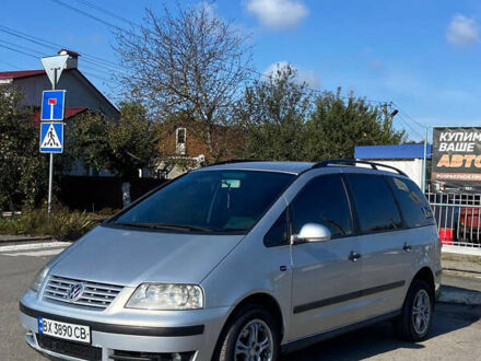 Серый Фольксваген Шаран, объемом двигателя 1.9 л и пробегом 250 тыс. км за 5500 $, фото 1 на Automoto.ua