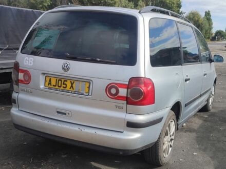 Сірий Фольксваген Шаран, об'ємом двигуна 0 л та пробігом 350 тис. км за 2143 $, фото 1 на Automoto.ua