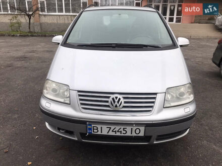 Серый Фольксваген Шаран, объемом двигателя 1.97 л и пробегом 210 тыс. км за 6250 $, фото 1 на Automoto.ua