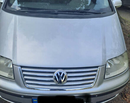 Серый Фольксваген Шаран, объемом двигателя 1.9 л и пробегом 232 тыс. км за 7000 $, фото 1 на Automoto.ua