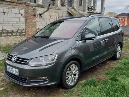 Серый Фольксваген Шаран, объемом двигателя 2 л и пробегом 215 тыс. км за 15750 $, фото 1 на Automoto.ua