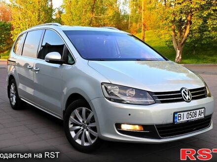 Фольксваген Шаран 2011 у Кременчуге на Automoto.ua Сірий Фольксваген Шаран, об'ємом двигуна 20 л та пробігом 280 тис. км за 11999 $, фото 1 на Automoto.ua