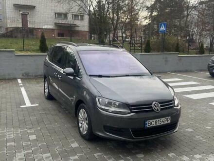 Серый Фольксваген Шаран, объемом двигателя 1.97 л и пробегом 326 тыс. км за 10800 $, фото 1 на Automoto.ua