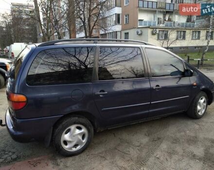 Синий Фольксваген Шаран, объемом двигателя 2.8 л и пробегом 150 тыс. км за 4300 $, фото 3 на Automoto.ua