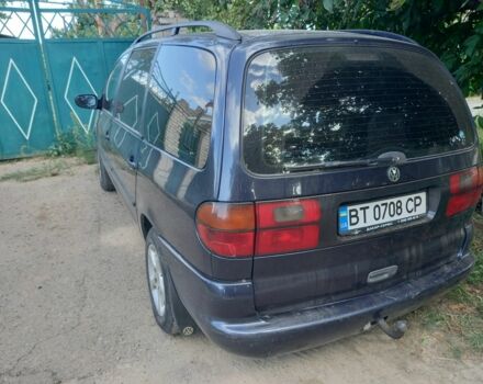 Синий Фольксваген Шаран, объемом двигателя 1.9 л и пробегом 560 тыс. км за 3000 $, фото 4 на Automoto.ua