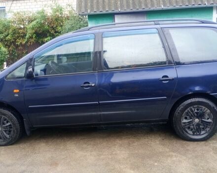 Синій Фольксваген Шаран, об'ємом двигуна 2.8 л та пробігом 470 тис. км за 1999 $, фото 2 на Automoto.ua