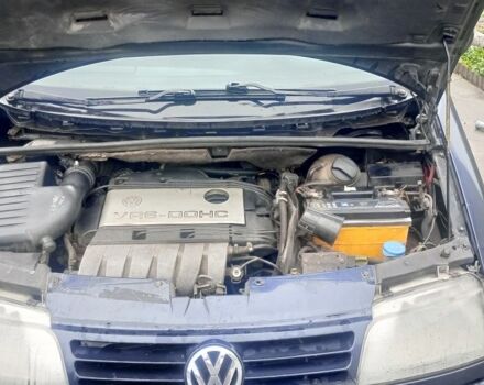 Синій Фольксваген Шаран, об'ємом двигуна 2.8 л та пробігом 470 тис. км за 1999 $, фото 4 на Automoto.ua