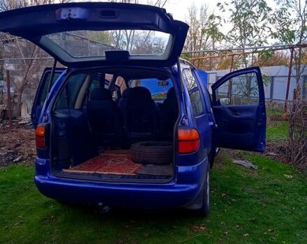 Фольксваген Шаран 1997 в Желтых Водах на Automoto.ua Синий Фольксваген Шаран, объемом двигателя 2 л и пробегом 310 тыс. км за 2650 $, фото 1 на Automoto.ua