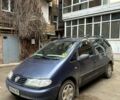 Синій Фольксваген Шаран, об'ємом двигуна 1.9 л та пробігом 376 тис. км за 4500 $, фото 1 на Automoto.ua