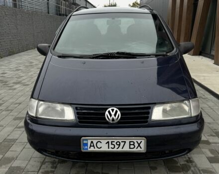 Синій Фольксваген Шаран, об'ємом двигуна 1.9 л та пробігом 378 тис. км за 2650 $, фото 1 на Automoto.ua