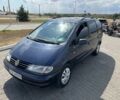 Синий Фольксваген Шаран, объемом двигателя 0 л и пробегом 350 тыс. км за 2000 $, фото 3 на Automoto.ua