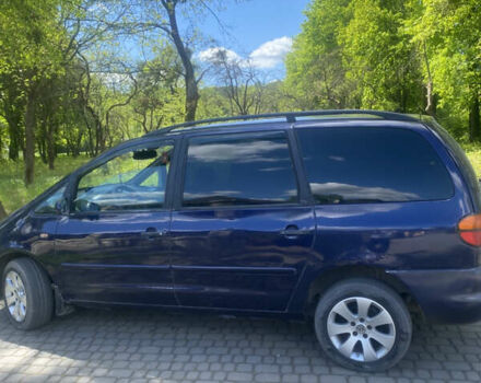 Синій Фольксваген Шаран, об'ємом двигуна 1.9 л та пробігом 330 тис. км за 2399 $, фото 1 на Automoto.ua