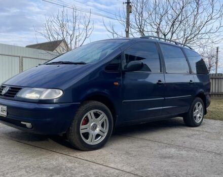 Синий Фольксваген Шаран, объемом двигателя 1.9 л и пробегом 294 тыс. км за 4700 $, фото 2 на Automoto.ua
