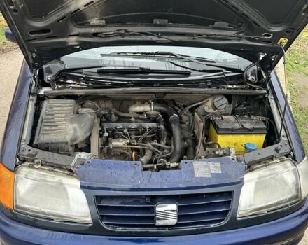 Синий Фольксваген Шаран, объемом двигателя 1.9 л и пробегом 231 тыс. км за 1450 $, фото 4 на Automoto.ua