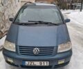Синій Фольксваген Шаран, об'ємом двигуна 1.97 л та пробігом 370 тис. км за 2000 $, фото 1 на Automoto.ua