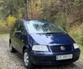 Синий Фольксваген Шаран, объемом двигателя 1.9 л и пробегом 280 тыс. км за 3600 $, фото 1 на Automoto.ua