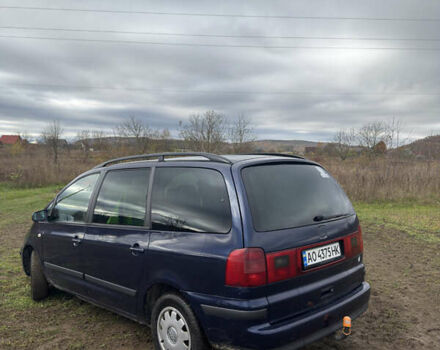 Синий Фольксваген Шаран, объемом двигателя 1.9 л и пробегом 298 тыс. км за 4200 $, фото 2 на Automoto.ua