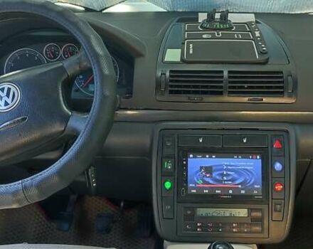 Синий Фольксваген Шаран, объемом двигателя 0 л и пробегом 300 тыс. км за 3800 $, фото 5 на Automoto.ua